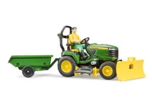 John Deere Lawn tractor with trailer and gardener
