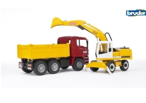 MAN Truck w/Excavator